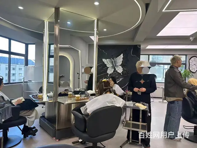 （51旺铺推荐）五华区世纪广场96平美发店转让 - 图片 2