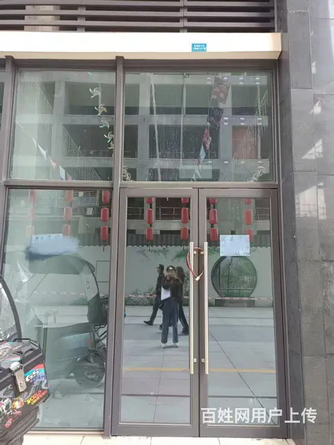 XN 新都 正对甲级写字楼出入口商铺 房东直租 水电气烟道都 - 图片 2