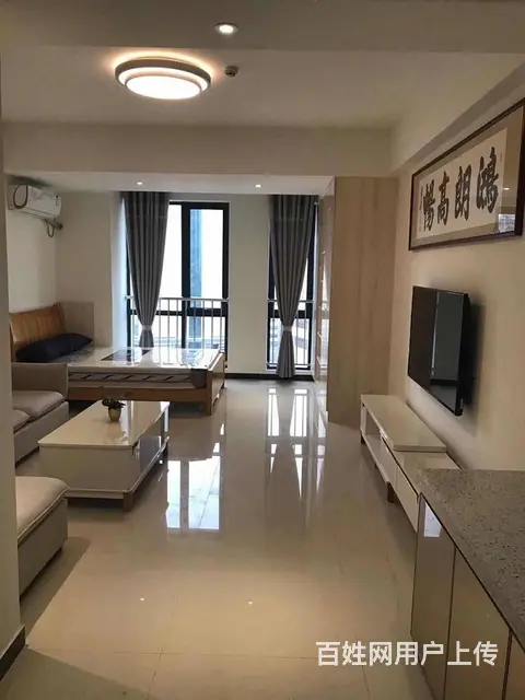 月付房，中央广场 公寓多套，家电家具，拎包入住的图片