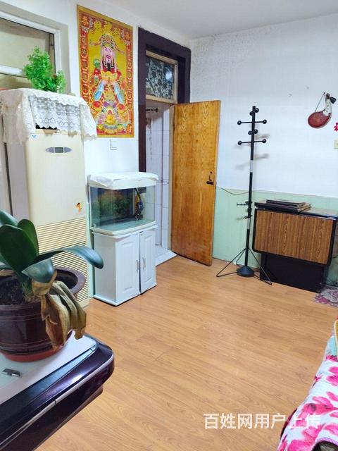万达对面二室7楼非顶，家电齐全拎包入住的图片