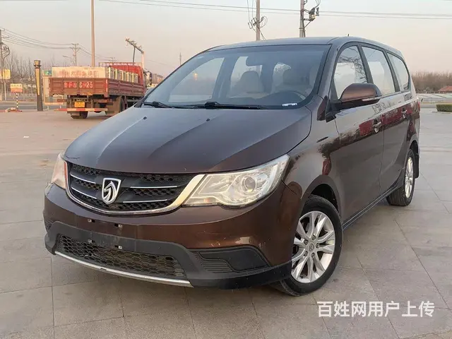 宝骏730 2016款 1.5 手动 超值型5座 - 图片 1