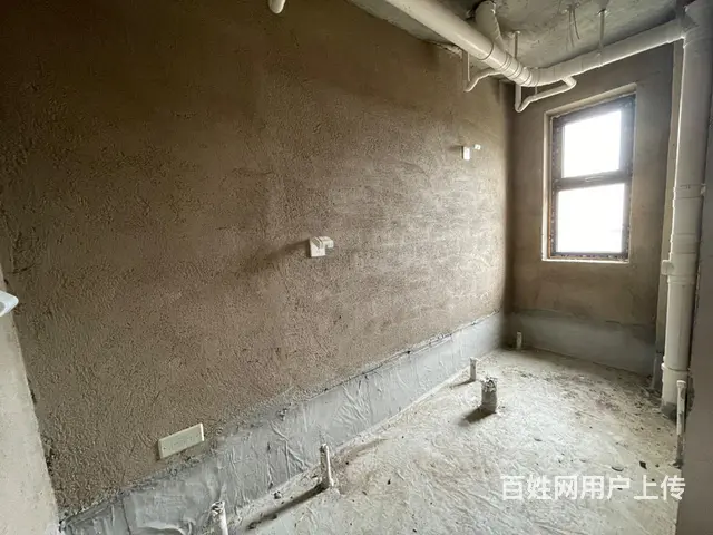中央公园C区14楼，128平，三室二厅二卫，毛坯。86万过户 - 图片 4