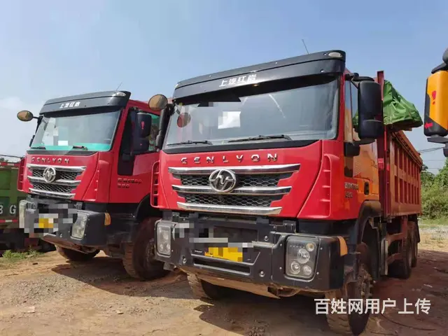 新进场两台后八轮自卸车350马力红岩杰狮5米8货厢 - 图片 1