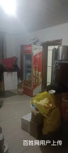 周边有大学和市政府单位，小区租客也很多。小半条街都是饭店，聚 - 图片 3