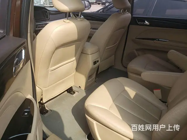 宝骏730 2016款 1.8 手动 舒适型7座 - 图片 3