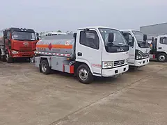 2吨蓝牌油罐车东风多利卡  流动加油车
