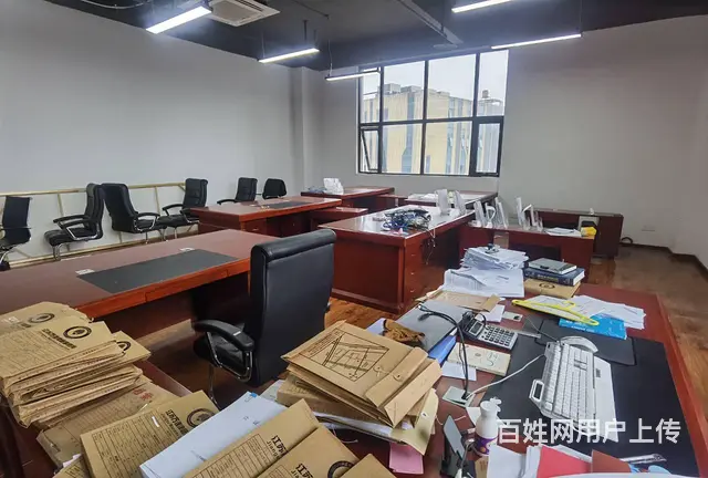 金开区金龙湖地铁口280平明阳广场带家具纯办公 - 图片 3