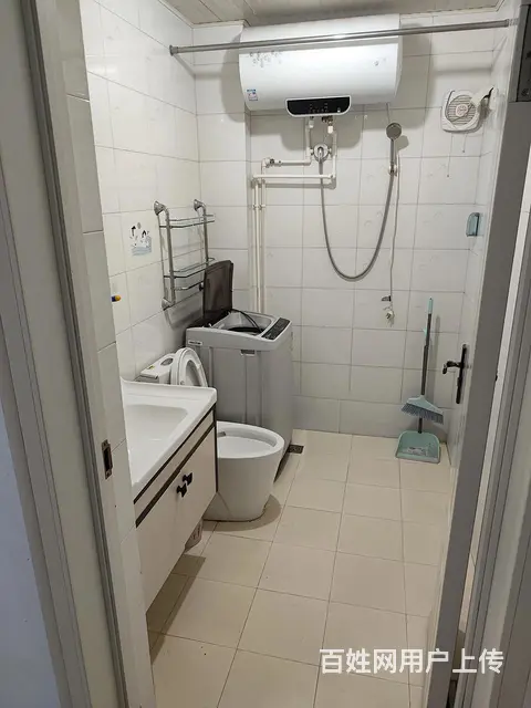 新鹤A区 普通住宅1厅 中等装修 - 图片 3