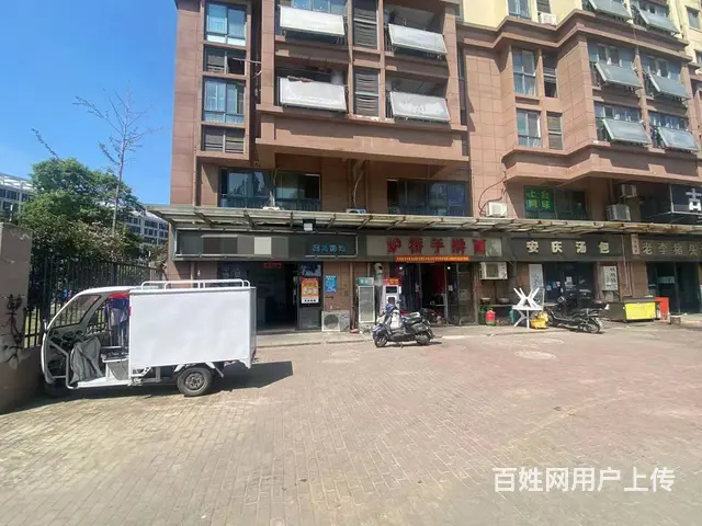 （优转网）蔚然居小区大门口第1间菜鸟驿站转让（可办理烟 草证 - 图片 1