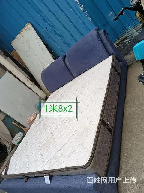 低价出售双人床 - 图片 1