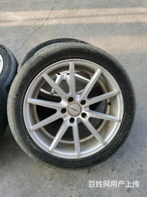 235/45R18轮毂带轮胎 - 图片 4