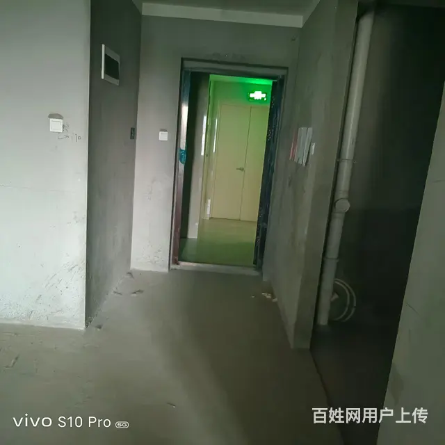 纯毛坯出租，可长期出租，阳台已经封闭，四楼，采光挺好 - 图片