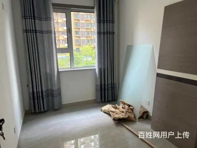 皇庭港湾边户 双证126平115万 - 图片 2