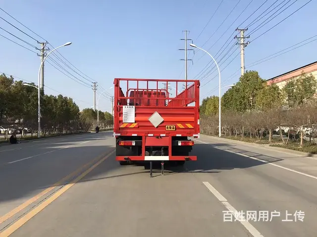 柳汽小三轴7.6米危险品厢式车 楚胜厂家厂家直销 - 图片 5