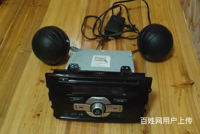 出两个惠威小音箱，送台本田中控车机。 - 图片 5