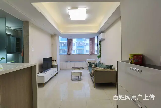 拱北关口龙城大厦电梯精装2房2厅出租，租价3400。近关口 - 图片 2
