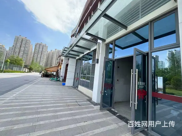 XN 温江区 临街全业态商铺房东直租 有烟道超大外摆区 - 图片 2