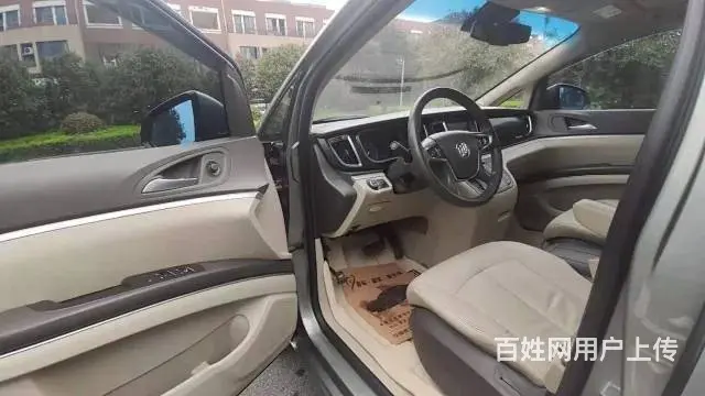 别克GL8 2013款 GL8 豪华商务车 3.0 手自一体 - 图片 3