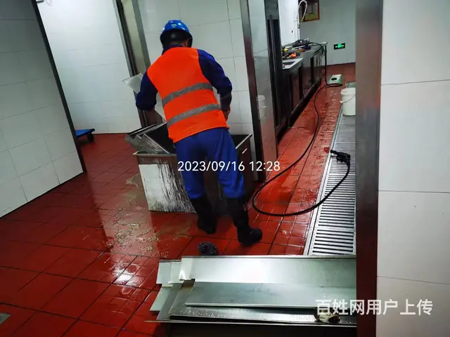 昆山陆家学校厨房排烟设备清洗公司  洁舒资质齐全 - 图片 11