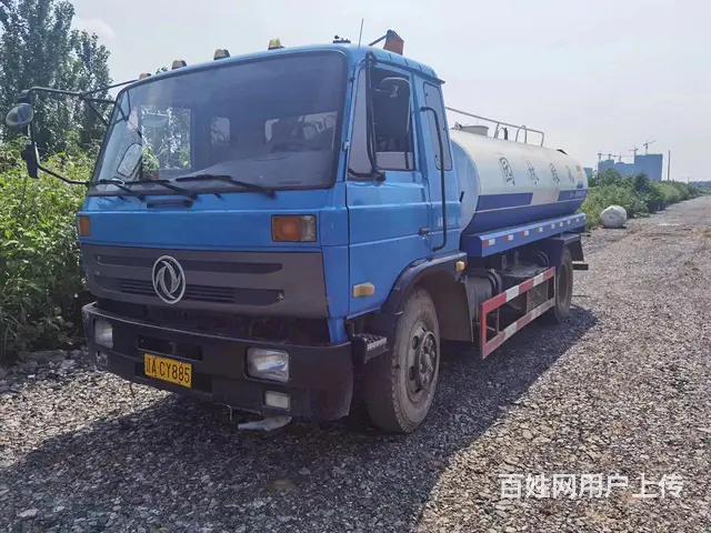 常年出卖洒水车 - 图片 1