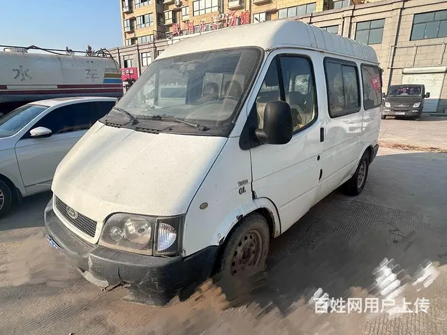 江铃 厢式货车 - 图片 1