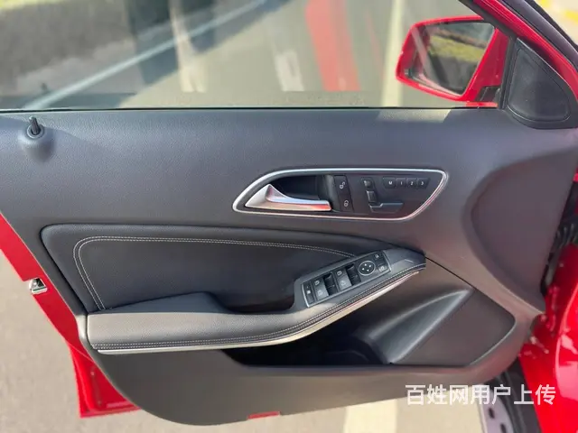 奔驰GLA级 2016款 GLA 200 1.6T 双离合 - 图片 11