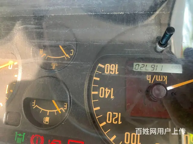 2010年3月，单排4.2米五十铃箱车，车况极品 - 图片 7