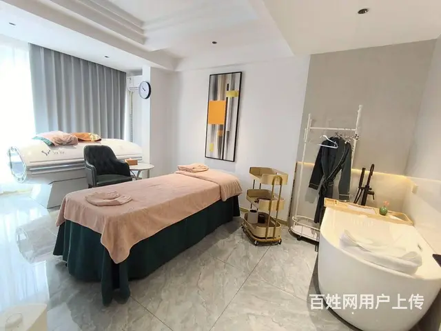 【福铺】宝龙商圈|300平美容店转让|门前自有停车区 - 图片 6