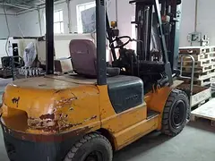 出售厂里杭州3吨二手叉车3层门架带中缸升4.5米