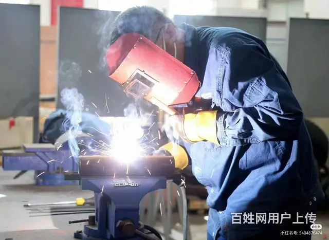 喀什市焊工培训学校 - 图片 1