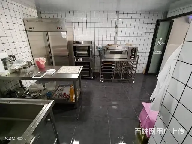 新浦蔷薇国际大门口临街门面转租或出租 - 图片 10