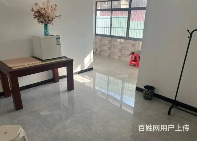 易赖街外国语学校附近1室1厅新装修带家具家电月租550 - 图片 1