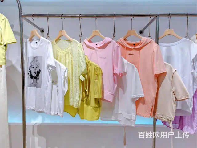 盛依服饰出品碧沁伊人24年夏季品牌卫衣女装折扣批发 - 图片 2
