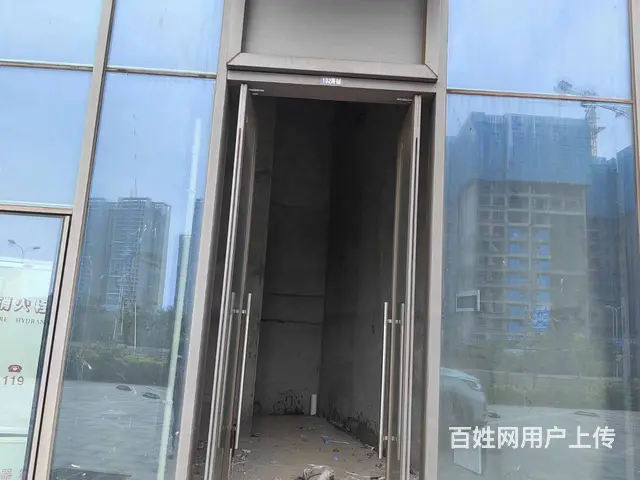 （51旺铺推荐）华侨城20平临街旺铺岀租 - 图片 1