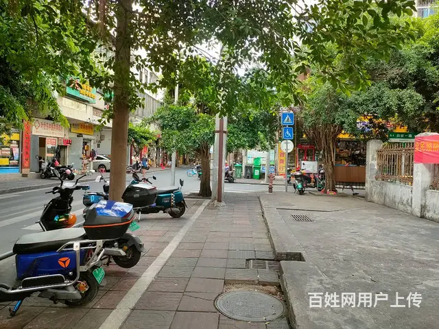 （51旺铺推荐）美兰区白坡里80平带外摆烧烤店转让 - 图片 1