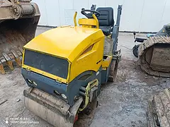 2吨小压路机