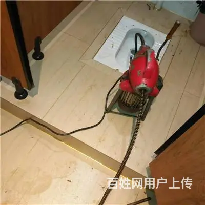 快速疏通厕所 下管道 - 图片 1