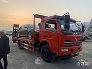 东风福瑞卡专拖6-12吨挖机平板车 厂家价格
