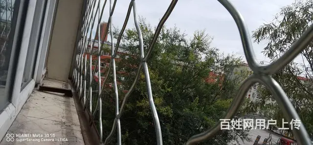 下楼即是各路公交车，楼下是各种特长和文化课补习班。下楼2分钟 - 图片 3