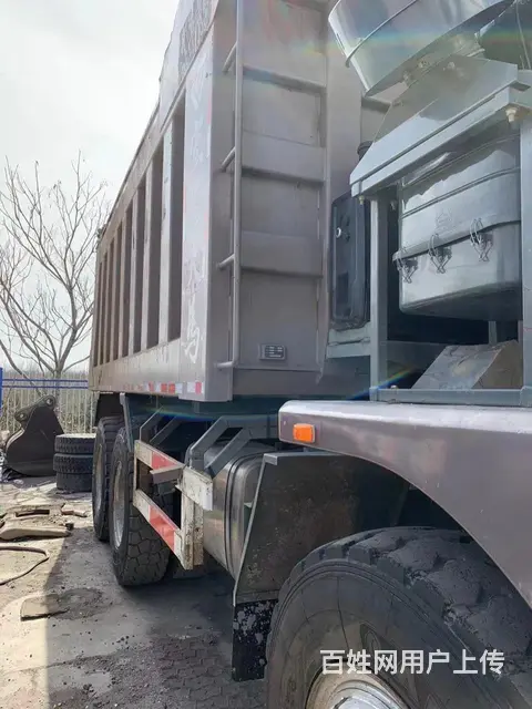 重汽豪沃矿山车 国2 - 图片 4