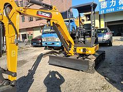 挖掘机租赁，徐工26，久保田17