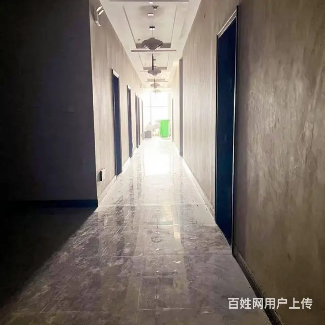 【搞定了！】五一广场香城尚都368平临街旺铺 出租 - 图片 6