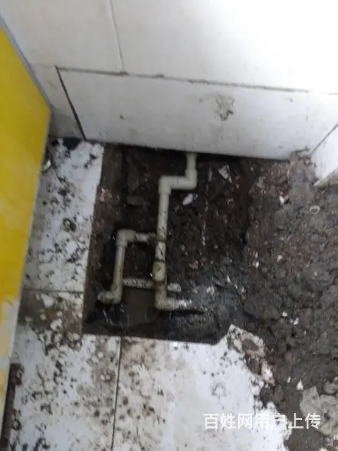 新发水管抢修 水管安装 暗管漏水维修 管道疏通 - 图片 1