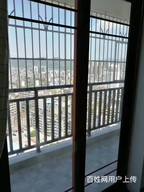 博白万通房产出租地王大厦4房2厅家具齐全 - 图片 1
