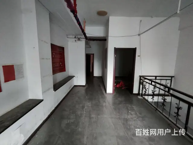 于洪区怒江北街二楼门市无兑费出租 - 图片 2