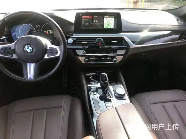 宝马5系 2019款 525Li 2.0T 手自一体 M运动 - 图片 4