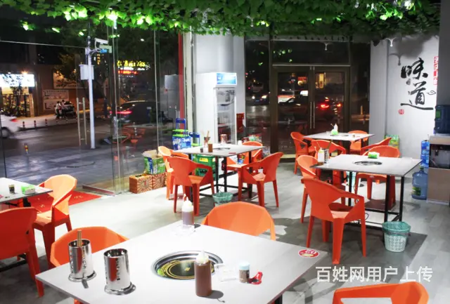 急转刚装拐角处火锅店--可经营夜宵 - 图片 1