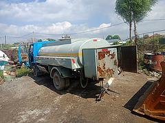 闲置加油车