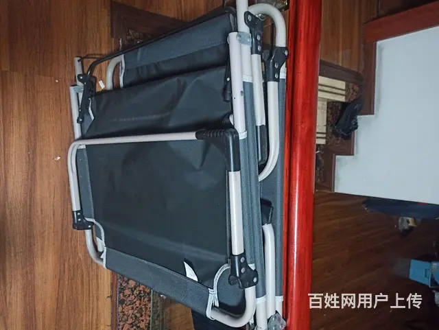 【搞定了！】全新的折叠床，带个垫子，一共二十块钱甩了 - 图片 1