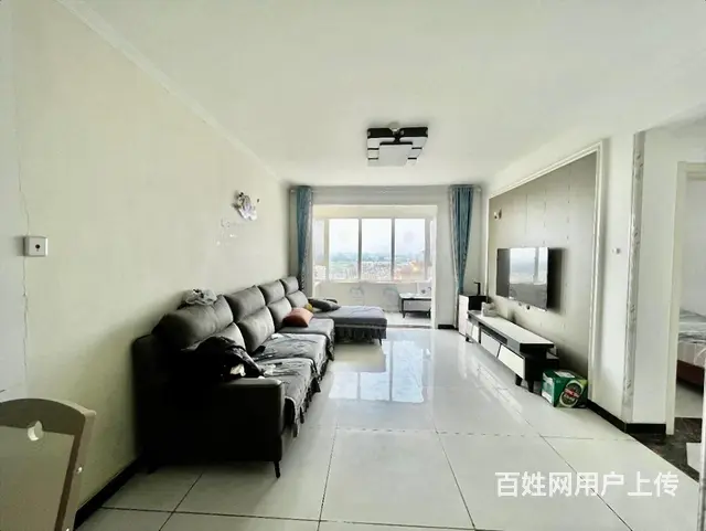 皇庭港湾 双证满2 精装三室 106万 - 图片 1